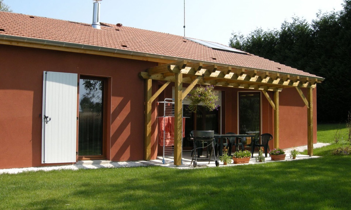 Vieville Cottage | Eco-Friendly Comfortable Stay with Garden and Terrace