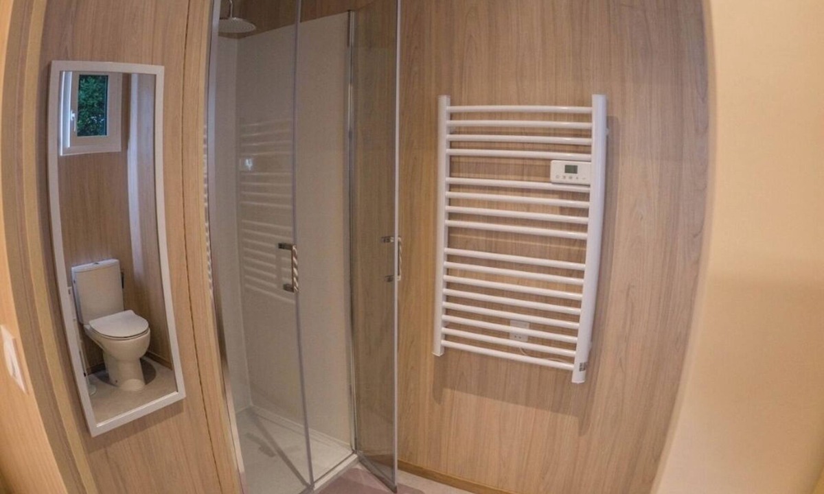 Saint-Leu-la-Foret Cabin | Eco-friendly cabin at the foot of the forest.