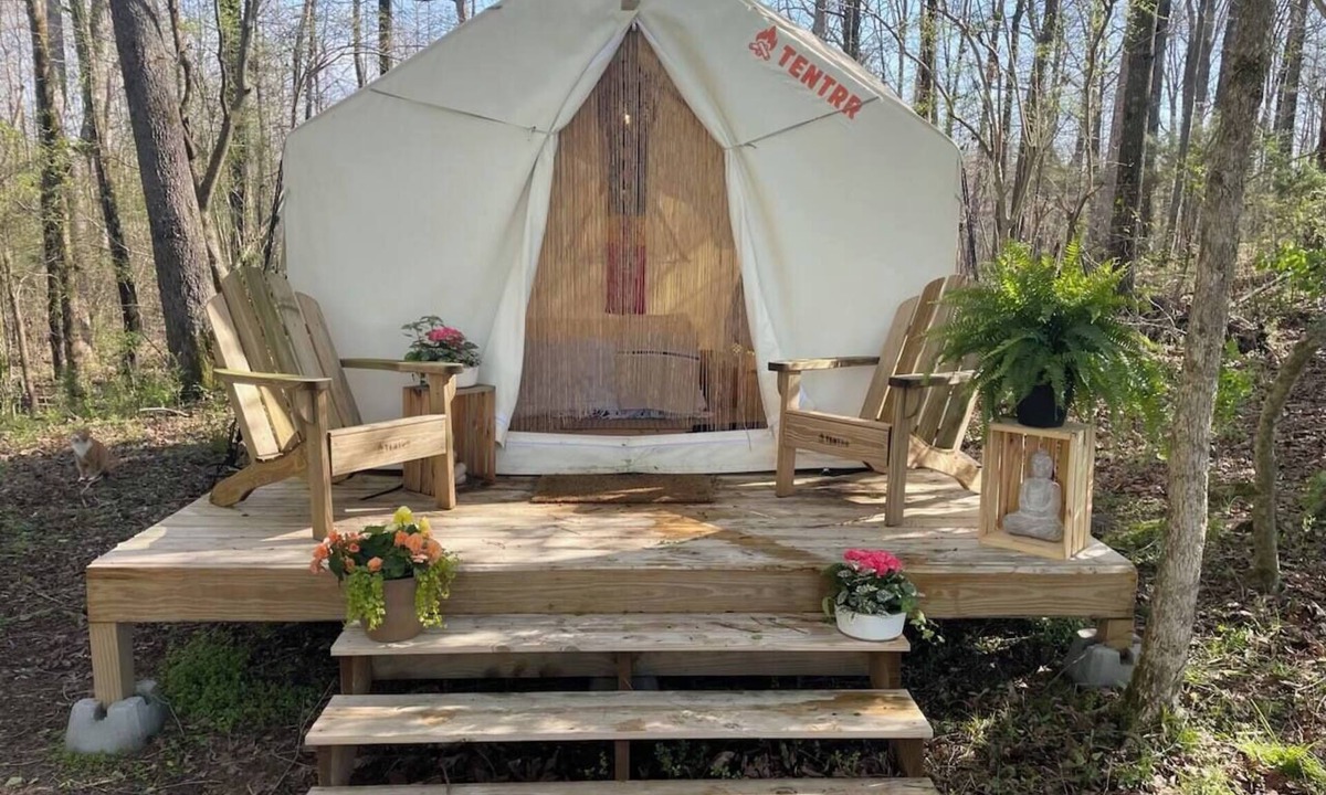 LaFayette RV Rental | Eco-Friendly Glamping Tent