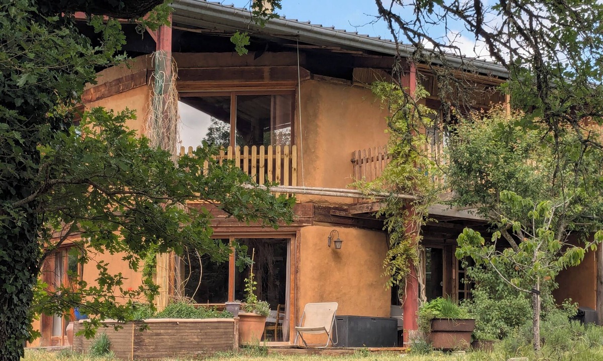 Martel House | Eco-friendly house, surrounded by nature, Martel. Great for disconnecting!