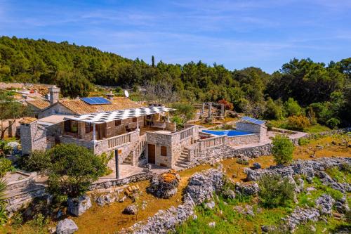 Zrnovo Ski Chalet | Eco holiday house Cive