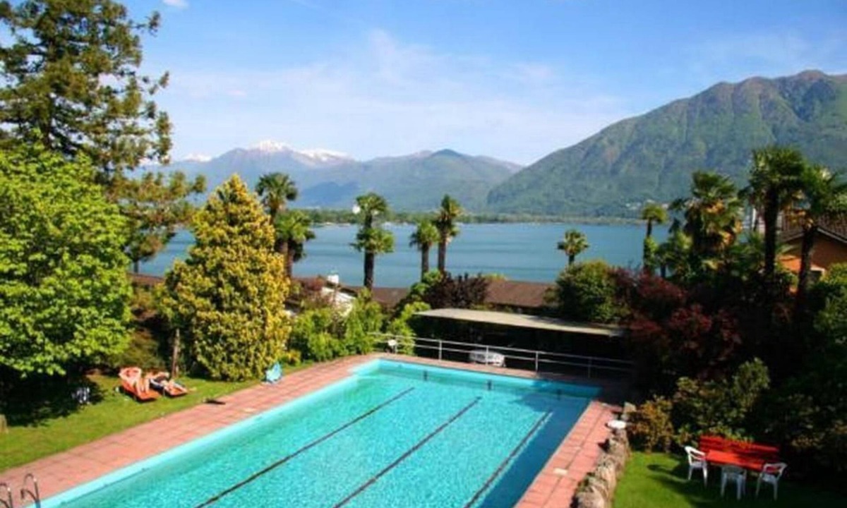 Minusio House | Eco-House G, swimming pool garden magnificent lake view