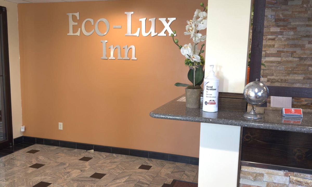 Norfolk Hotel | Eco-Lux Inn