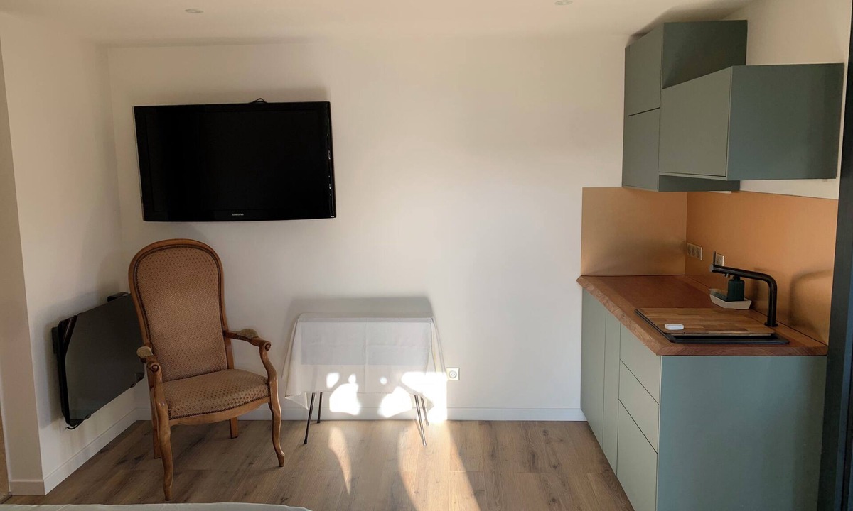 Sartrouville Bed & Breakfast | Eco Studio with breakfast and terrace 17km from central Paris