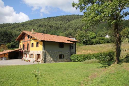 Busturia House | EcoHotel Rural Angiz