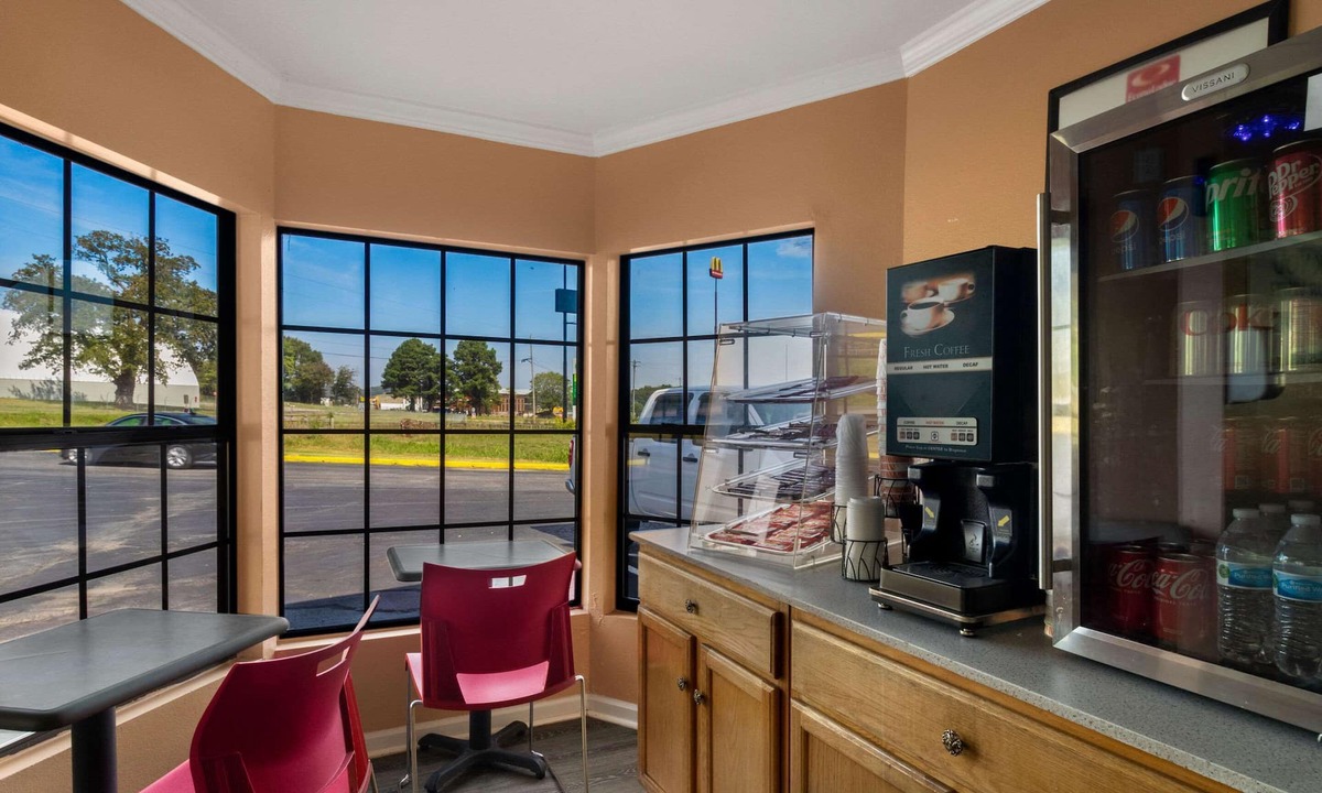 Cornersville Hotel | Econo Lodge Cornersville I-65