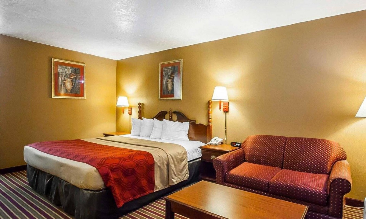 Dyersburg Hotel | Econo Lodge Dyersburg I-155