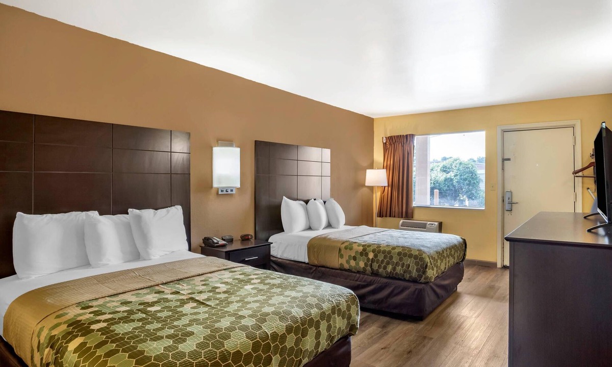 Easton Hotel | Econo Lodge Easton Route 50