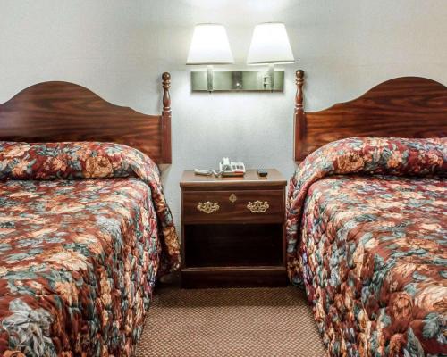 Saint Clair Cabin | Econo Lodge Frackville