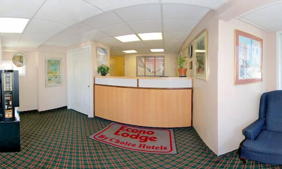 Franklin Hotel | Econo Lodge Franklin - Springboro