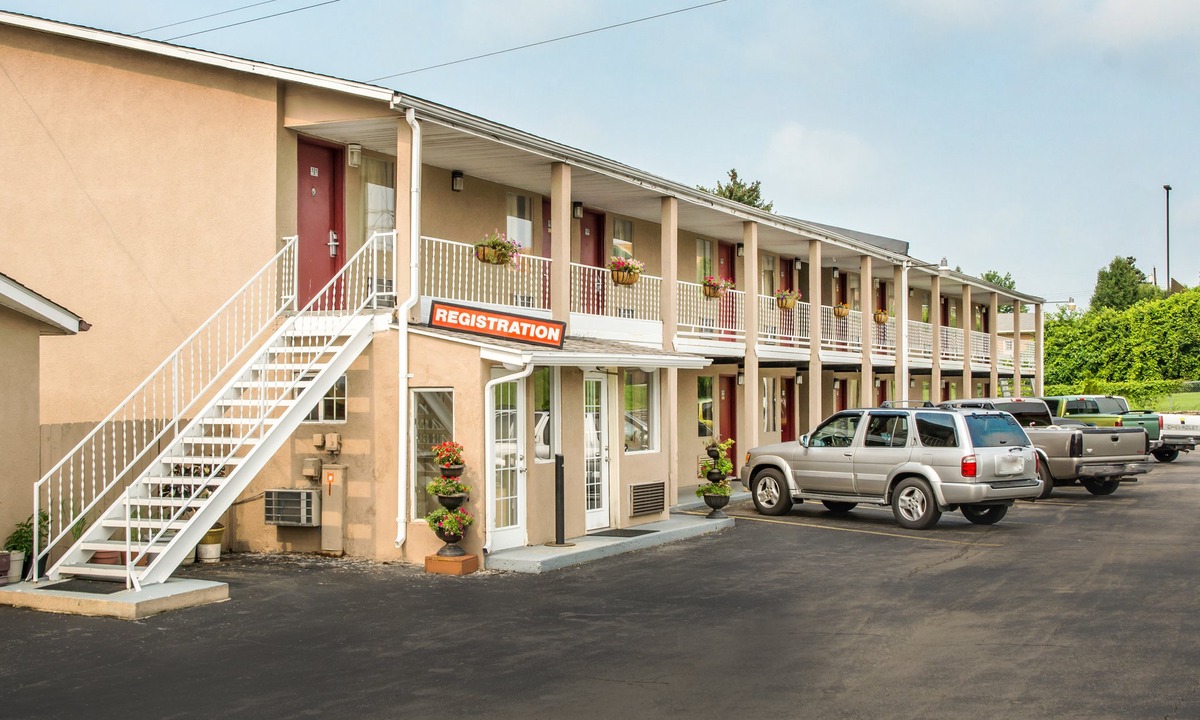 Franklin Hotel | Econo Lodge Franklin
