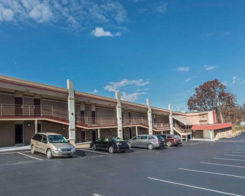 Hermitage Cabin | Econo Lodge Hermitage South