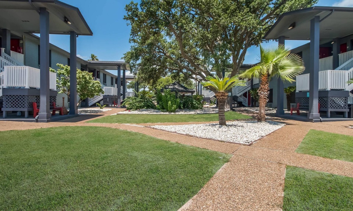 Fulton Hotel | Econo Lodge Inn & Suites Fulton - Rockport