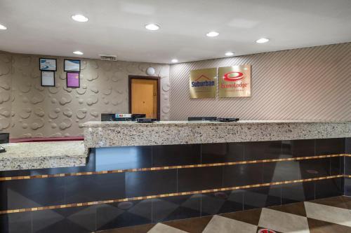 Lafayette Cabin | Econo Lodge Lafayette near University