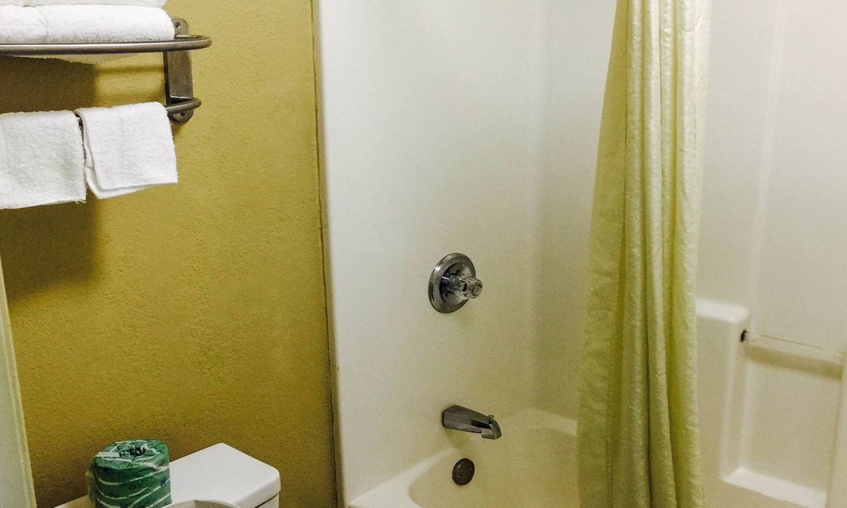 Mansfield Hotel | Econo Lodge Mansfield