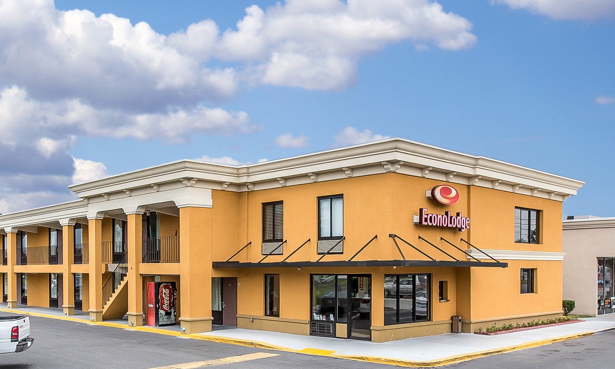 Savannah Hotel | Econo Lodge Midtown