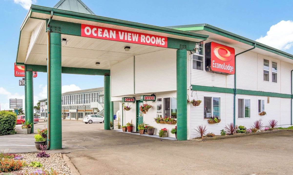 Newport Hotel | Econo Lodge Newport