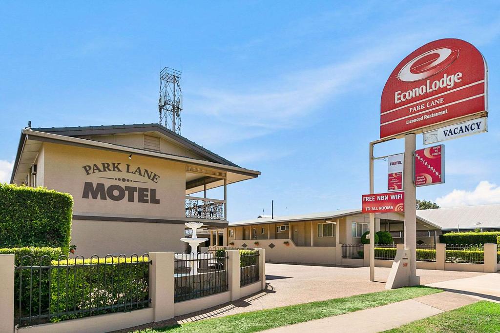 Bundaberg West Cabin | Econo Lodge Park Lane