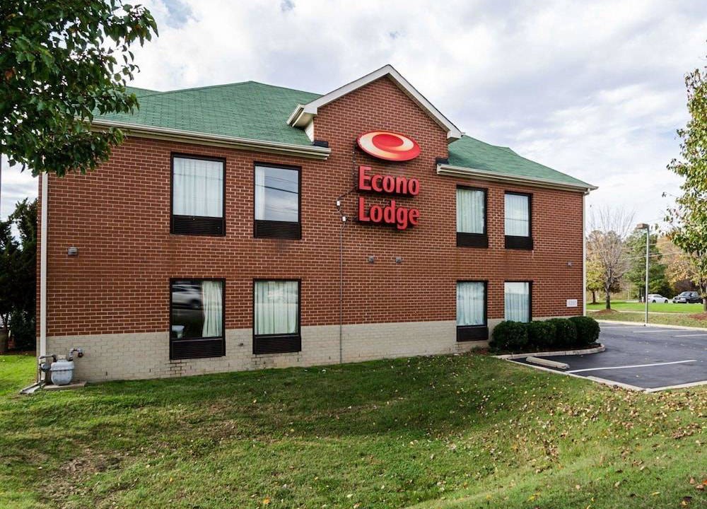 Mosby Hotel | Econo Lodge Richmond