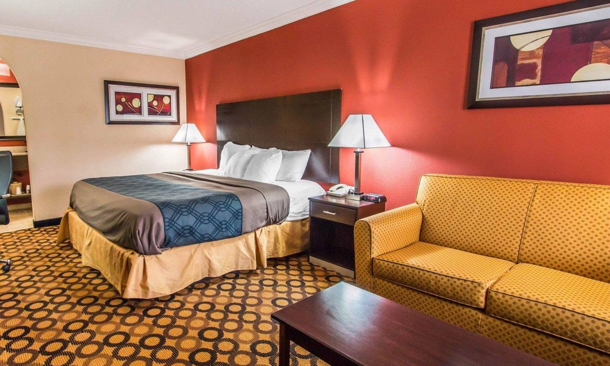 Richmond Hill Hotel | Econo Lodge Richmond Hill