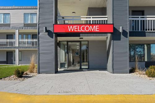 Rockford Cabin | Econo Lodge Rockford Casino Area