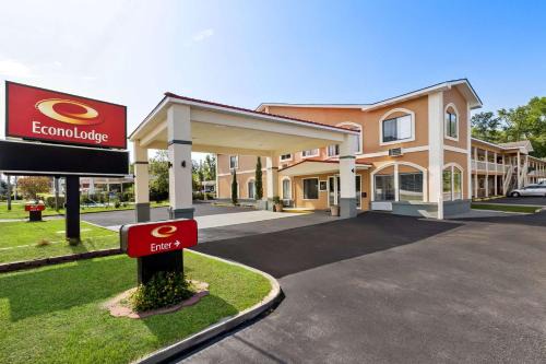 St. George Cabin | Econo Lodge St George