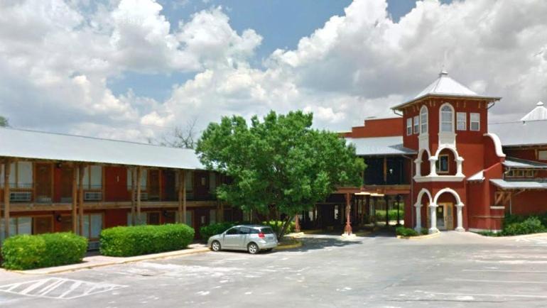 Clear Creek Cabin | Econo Lodge