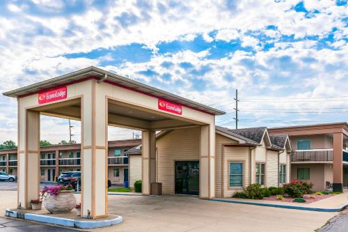 Vincennes Hotel | Econo Lodge Vincennes