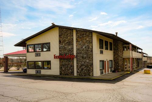 Wooster Cabin | Econo Lodge Wooster