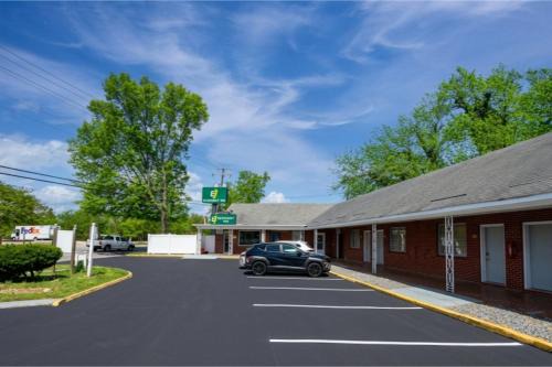 Hampton Hotel | Economy 7 Inn Near Hampton University VA