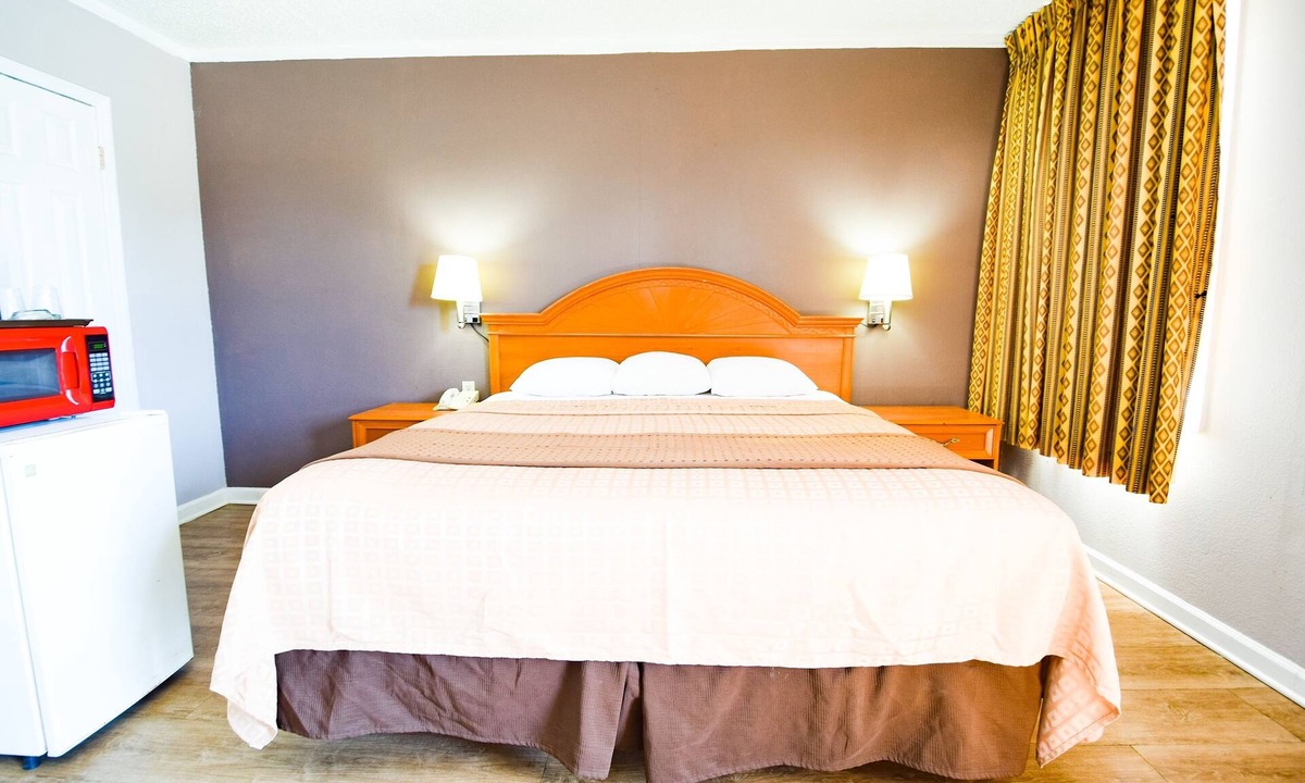 Beebe Hotel | Economy Inn Beebe