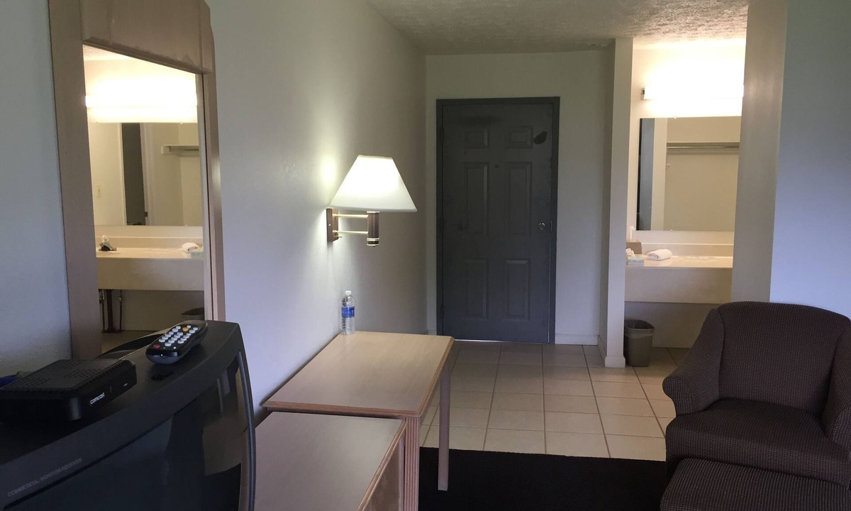 Lafayette Hotel | Economy Inn Lafayette