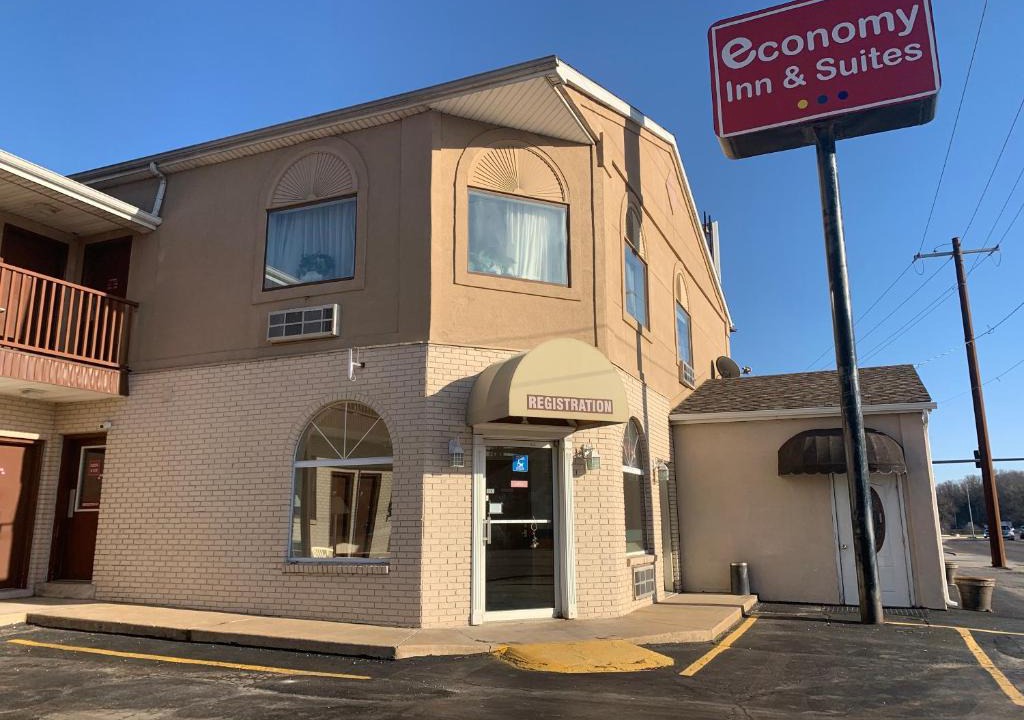 Hannibal Hotel | Economy Inn & Suites