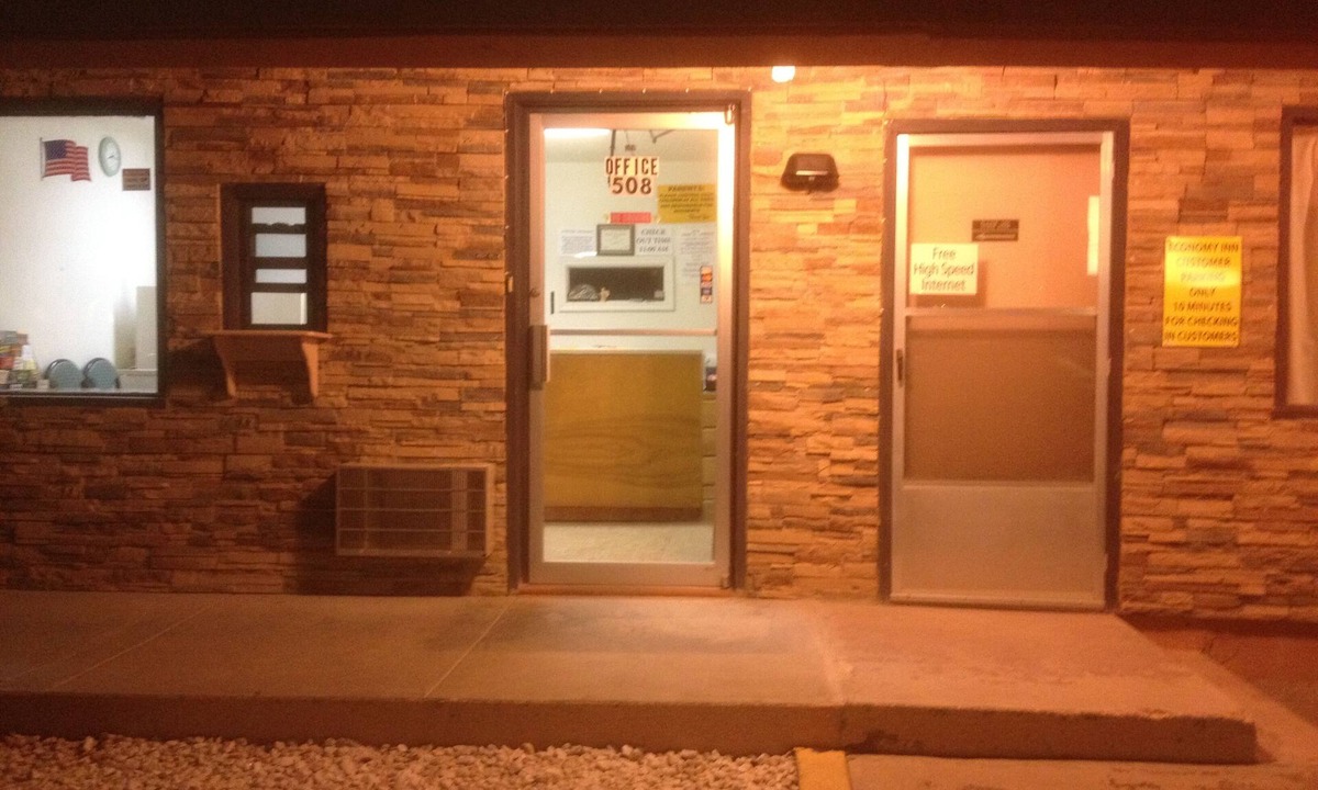 Alamogordo Hotel | Economy Inn