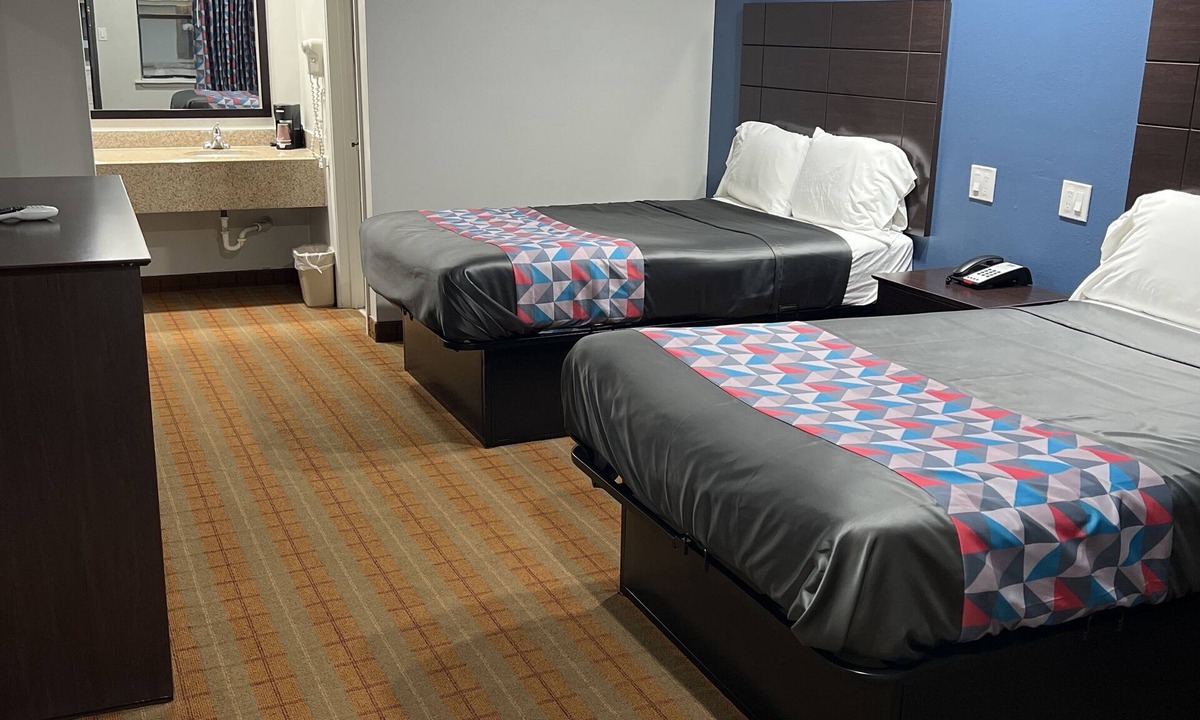 Ashdown Hotel | Economy inn