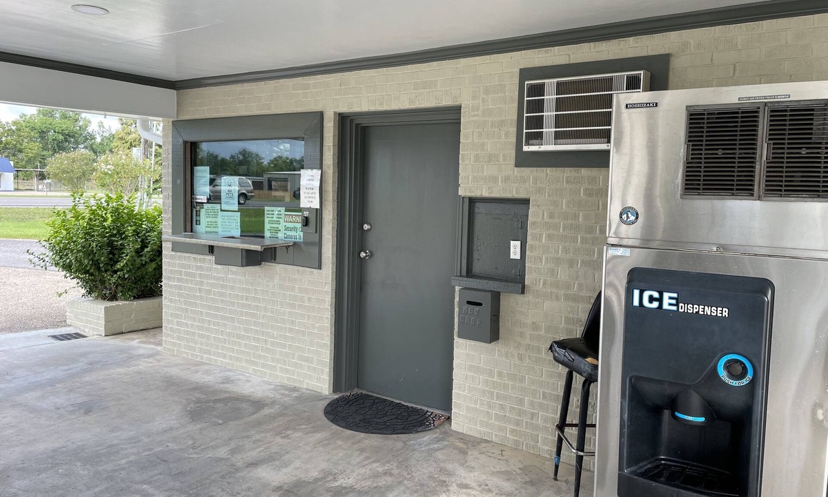 Gonzales Hotel | Economy Inn