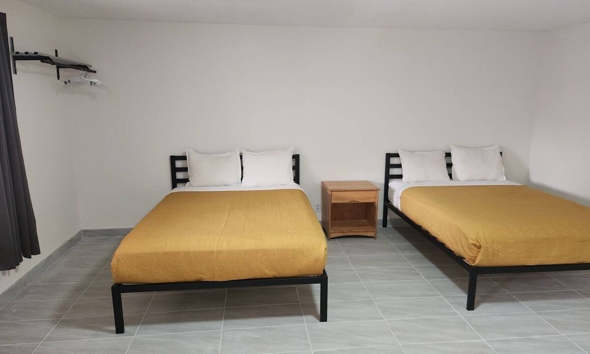 Kingsland Hotel | Economy Inn