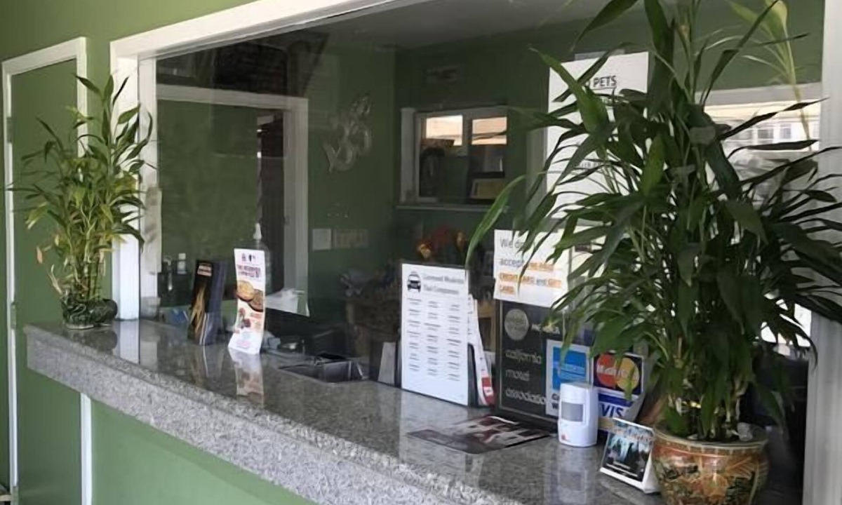 Modesto Hotel | Economy Inn