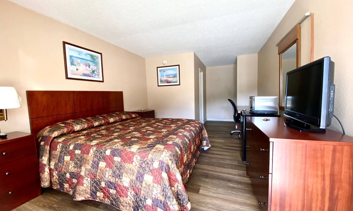 Sweetwater Hotel | Economy Inn