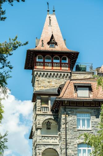 Waldhaus Flims Apartment | Edelweiss Schlosswohnung