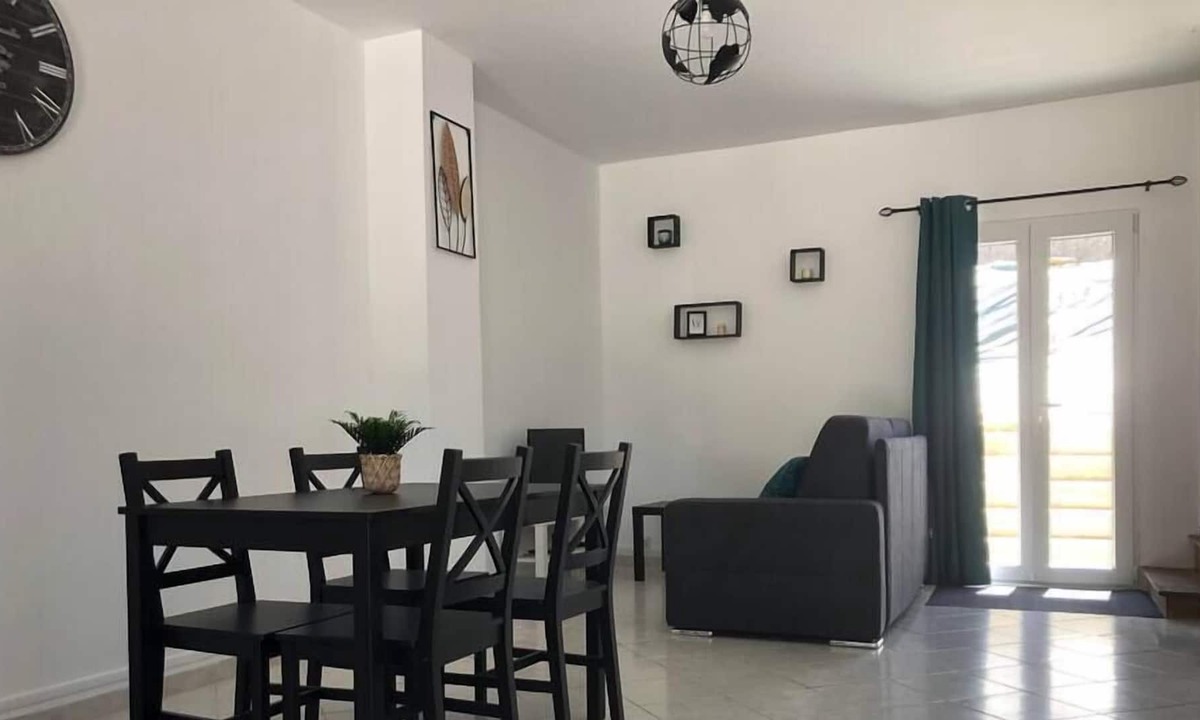 Ver-sur-Mer Apartment | Eden, F3 Avec Extérieur et Parking