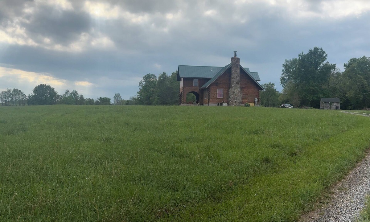 Harviell Cabin | Eden’s Rest – Cozy 2BR Cabin in the Woods