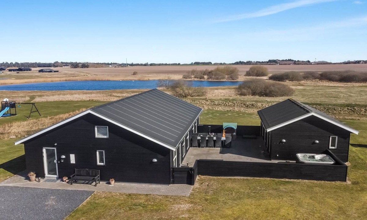Grønhøj House | "Edgar" - 1.5km from the sea by Interhome