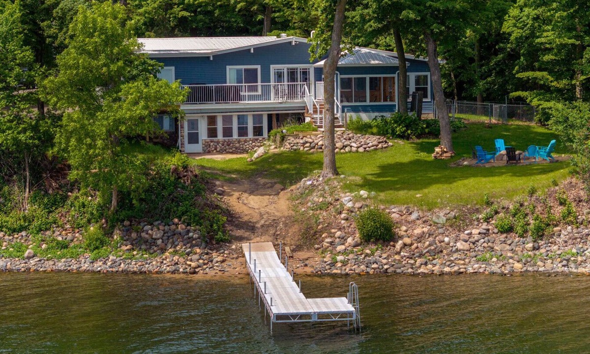 Garrison House | Edgewater Retreat On Mille Lacs