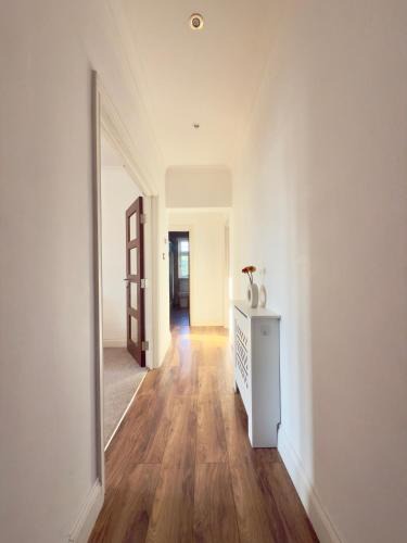 Edgware Apartment | Edgware Bright 2 Bedrooms,