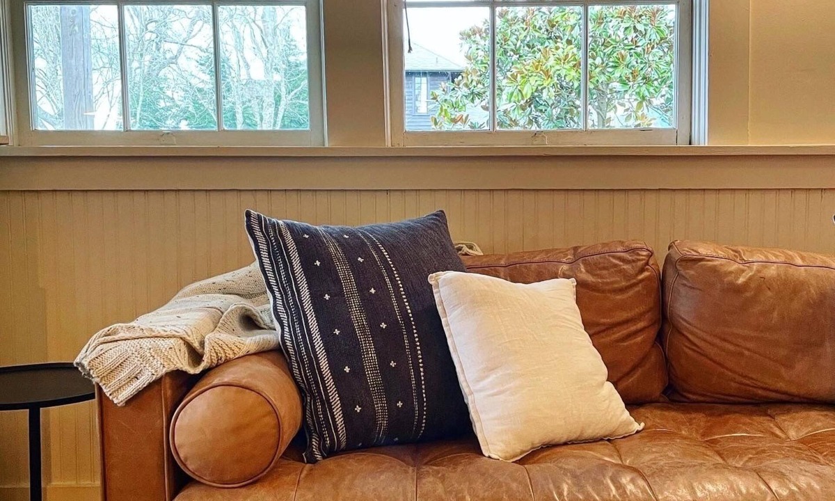 Edison House | Edison Schoolhouse Loft & Cottage