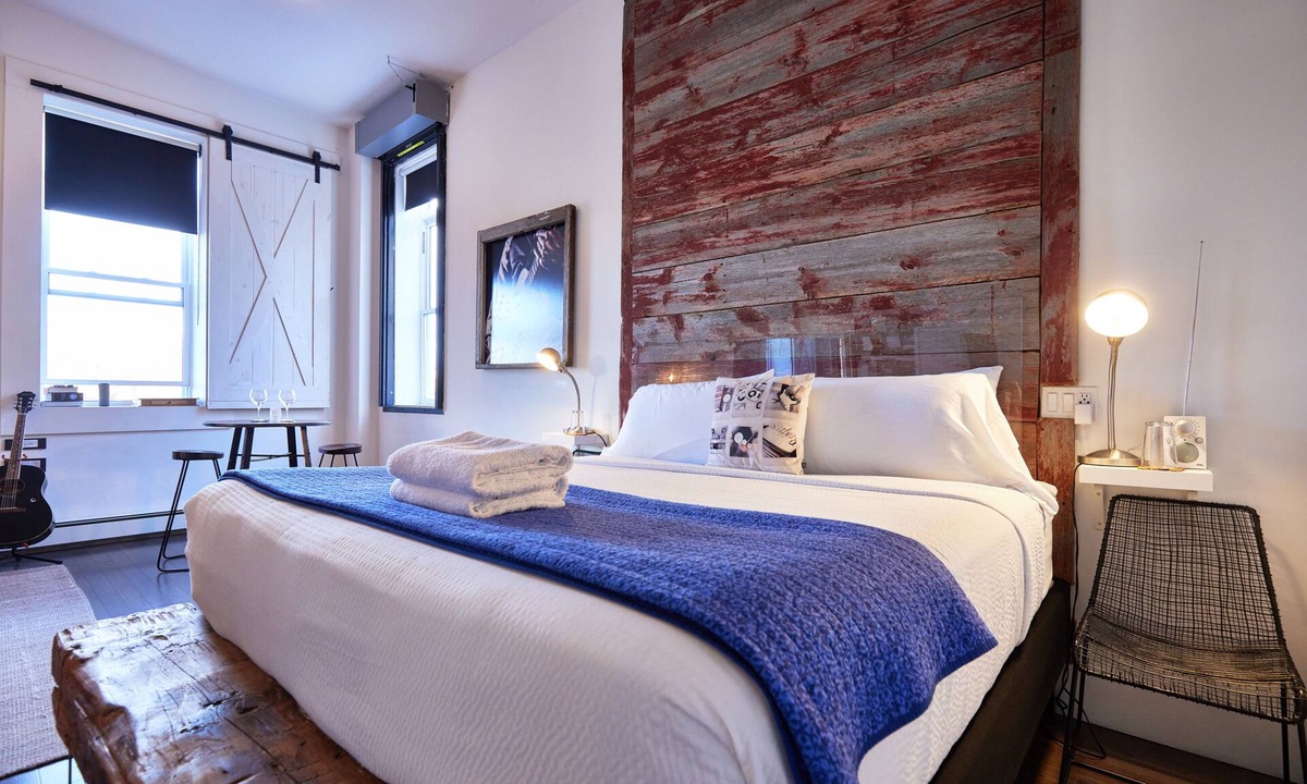 Stratford Hotel | Edisons Inn
