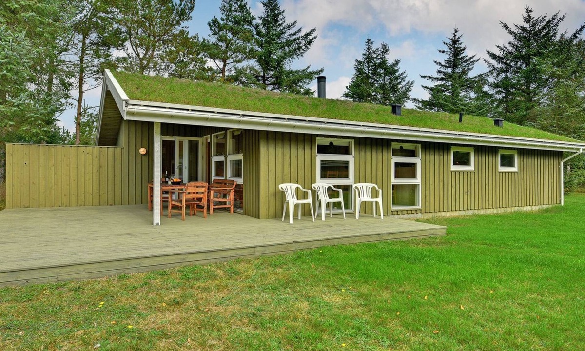 Rødhus House | "Editt" - 2km from the sea by Interhome