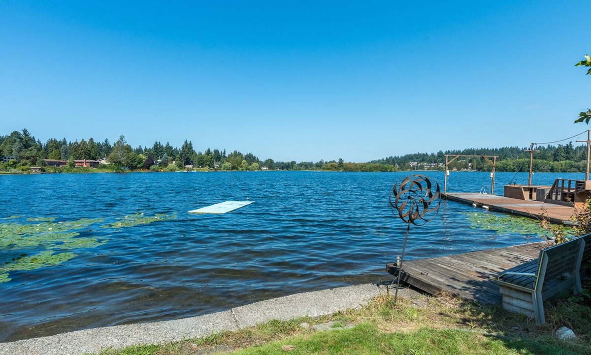 Edmonds House | Edmonds lakefront home near Seattle