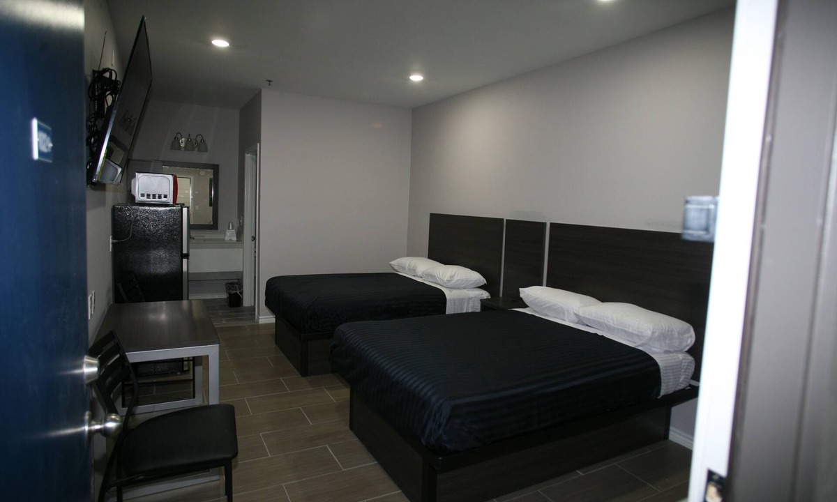 Edna Hotel | Edna Star Motel & Laundry
